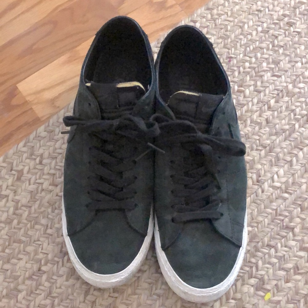 NIKE SB ZOOM BLAZER LOW DECON SIZE 11 BLACK ANTHRACITE